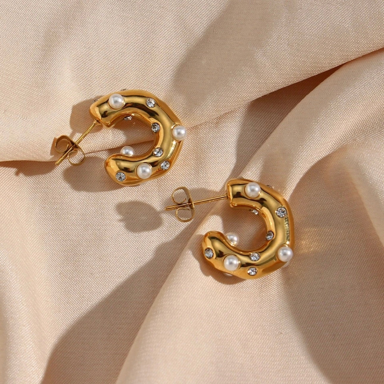 Roxanne Hoops
