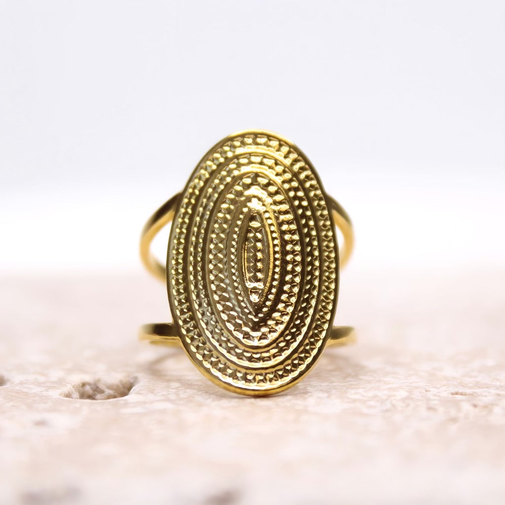 Claire Ring