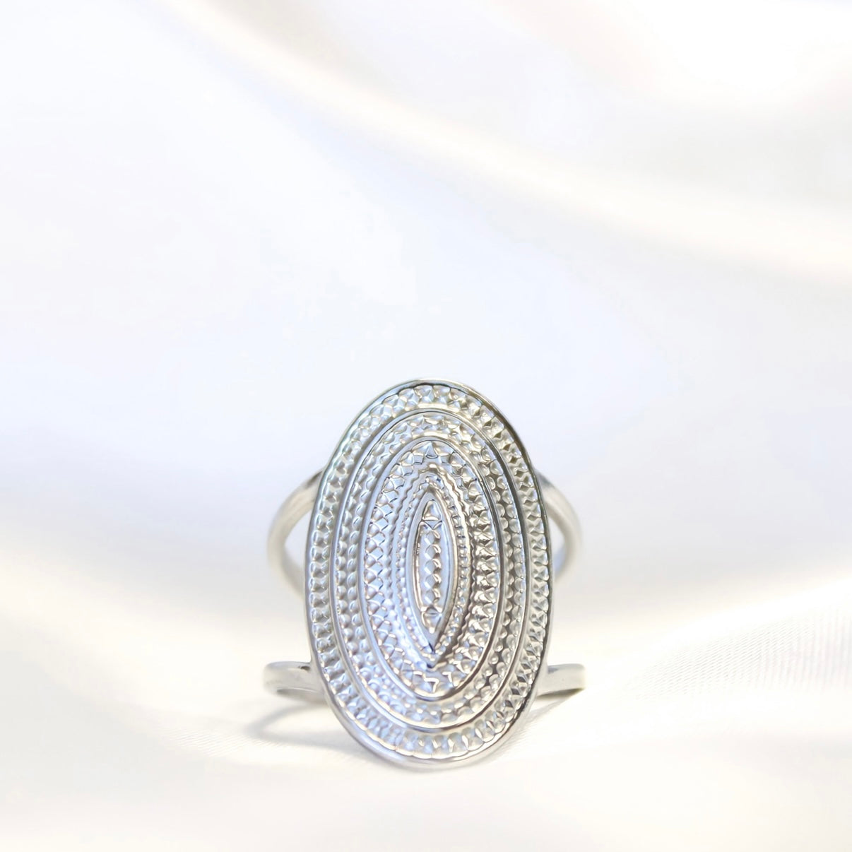 Geneva Ring