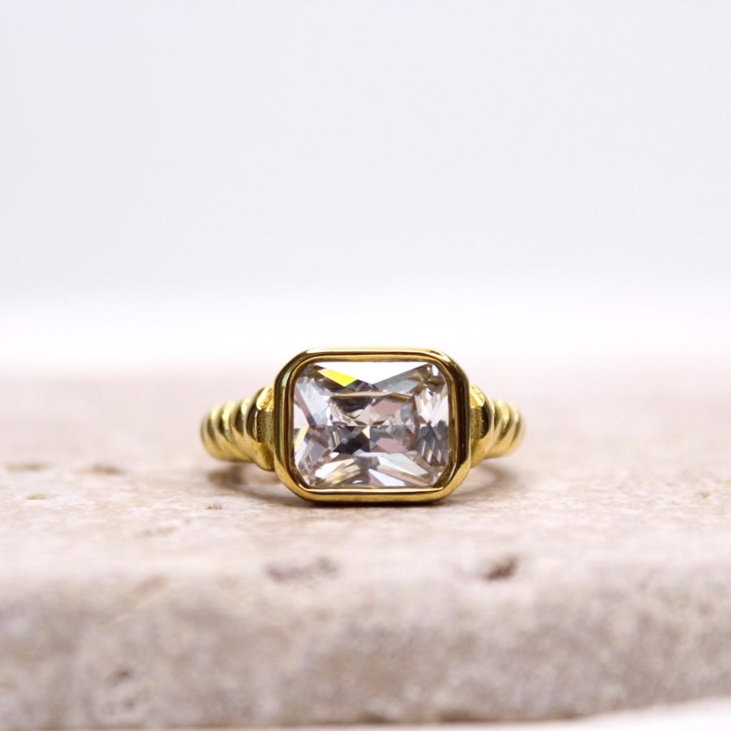 Viviana Ring