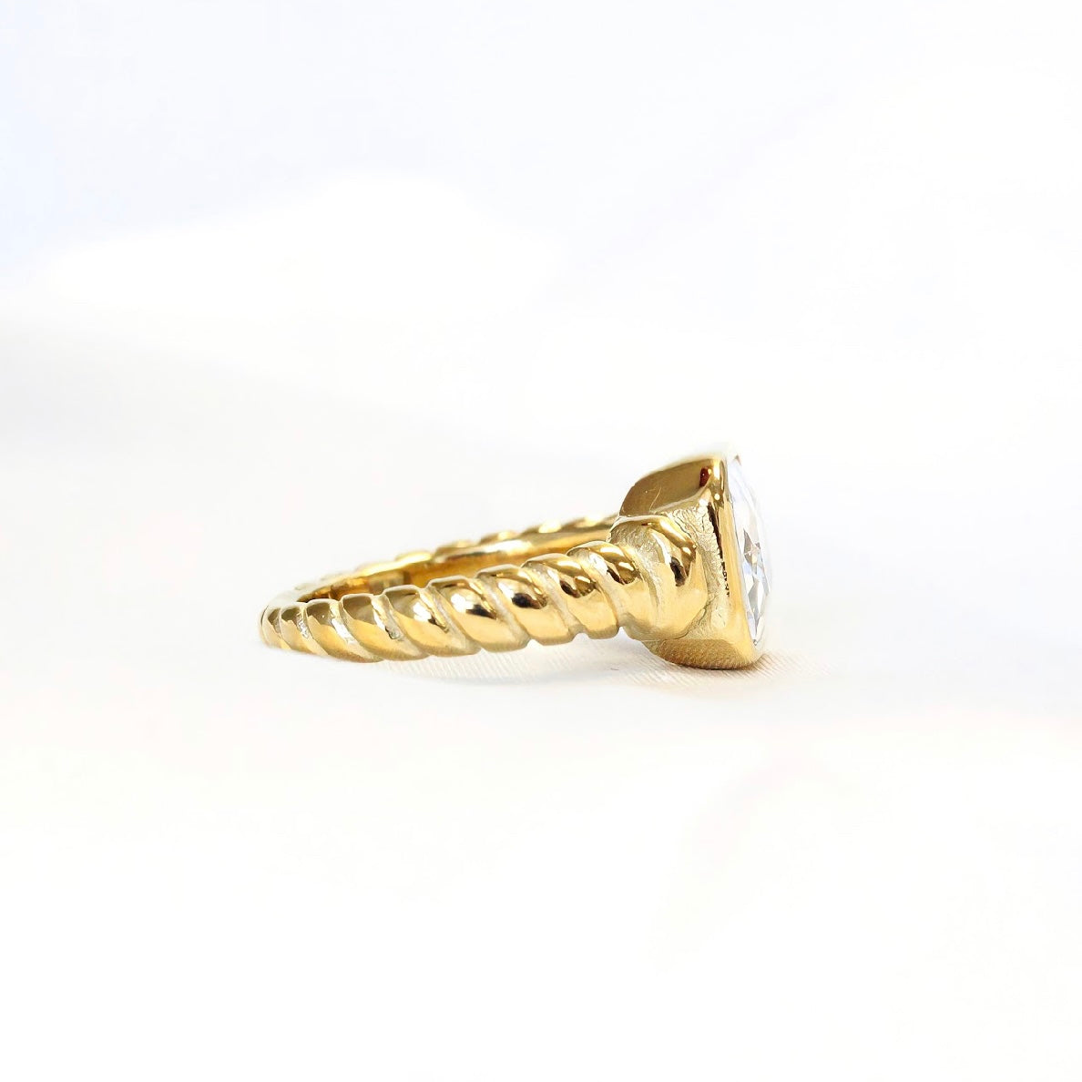 Viviana Ring