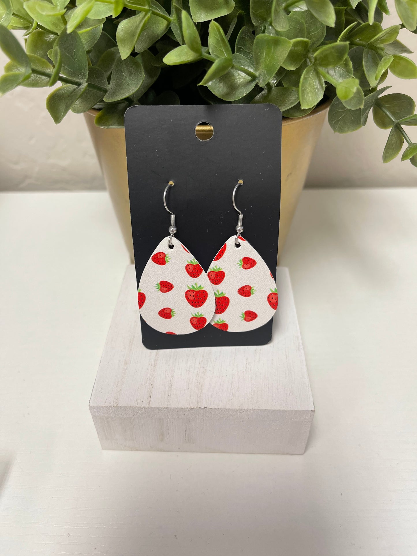 Strawberries LS