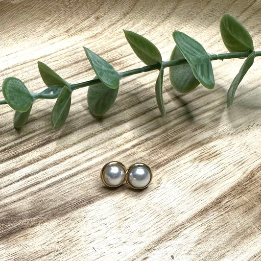 Pearl Studs